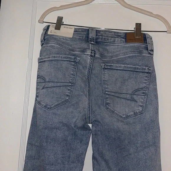 American Eagle Outfitters Women's high rise Festival Flare Jeans sz 2 short NWT - Picture 6 of 15